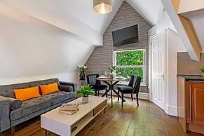 Host Apartments Kensington Quarters III