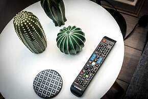 Host Apartments Oldham Place