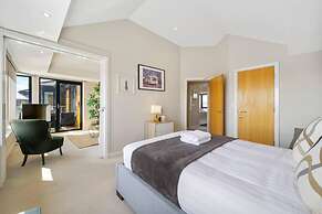 Host Apartments Marina View Penthouse