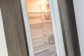 Host Apartments The Scandi Hideaway