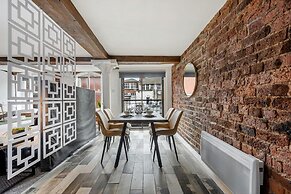 Host Apartments Mathew St Studio