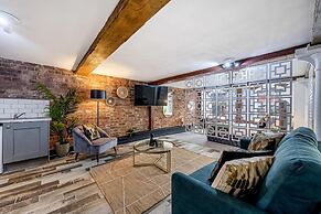 Host Apartments Mathew St Studio