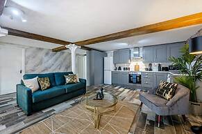 Host Apartments Mathew St Studio