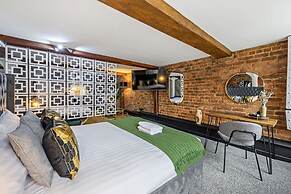 Host Apartments Mathew St Studio