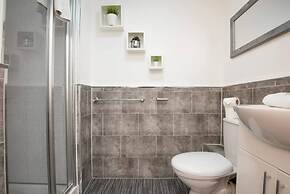 Host Apartments The Church View