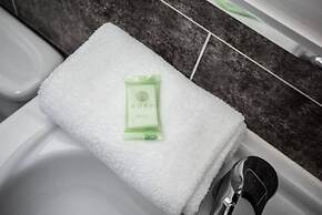 Host Apartments The Church View