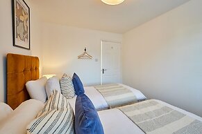 Host Stay Sandstone Cottage