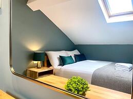 Host Stay Canning Quarters III