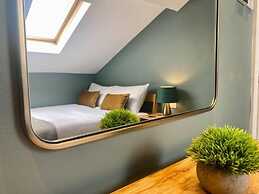 Host Stay Canning Quarters III