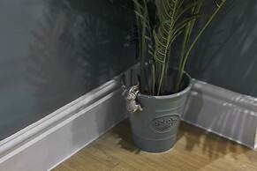 Host Apartments The Falkner Quarters I