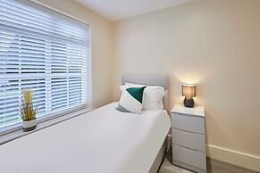 Host Stay Violet s View