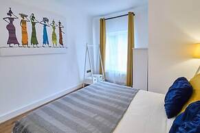 Host Stay Bellflower Mews