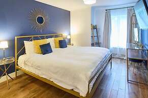 Host Stay Bellflower Mews