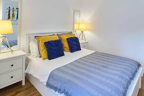 Host Stay Bellflower Mews