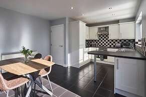 Host Stay Tibshelf House