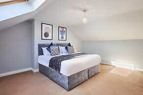 Host Stay Tibshelf House