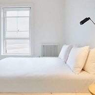 Host Stay Parade Dwelling