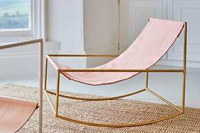 Host Stay Parade Dwelling