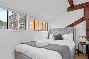 Host Stay The Cavern Quarter Loft