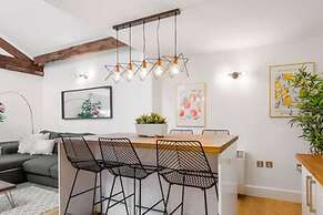 Host Stay The Cavern Quarter Loft