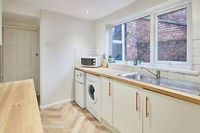 Host Stay Charlotte Street