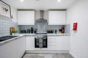 Host Stay Halifax House Living