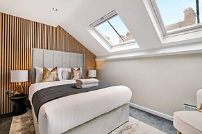 Host Stay Halifax House Living