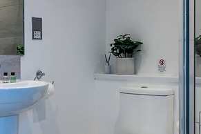 Host Stay Halifax House Living