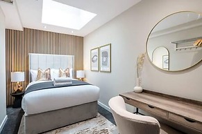 Host Stay Halifax House Living