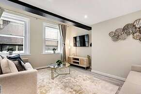 Host Stay Halifax House Living