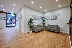 Host & Stay Standard Room, Sevenstay Apartments