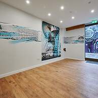 Host & Stay Standard Room, Sevenstay Apartments