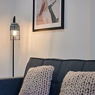 Host & Stay Standard Room, Sevenstay Apartments