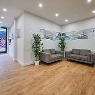 Host & Stay Standard Room, Sevenstay Apartments