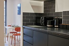 Host & Stay Standard Room, Sevenstay Apartments