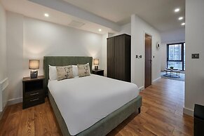 Host & Stay Standard Room, Sevenstay Apartments