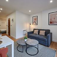 Host & Stay Standard Room, Sevenstay Apartments