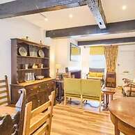 Host Stay St Radigunds House