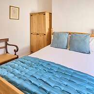 Host Stay St Radigunds House