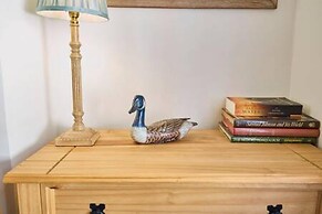 Host Stay St Radigunds House