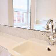 Host Stay St Radigunds House