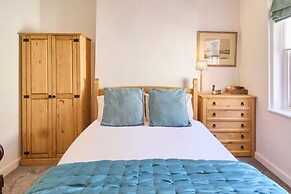 Host Stay St Radigunds House