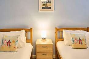 Host Stay Cobb Court