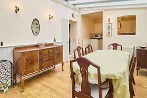 Host Stay Admiral s Rest