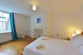 Host Stay Victoria Gardens