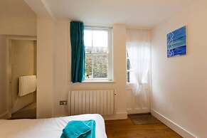 Host Stay Victoria Gardens