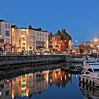 Host Stay Victoria Gardens