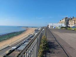 Host Stay Victoria Gardens