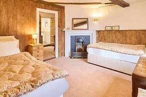 Host Stay The Bell House