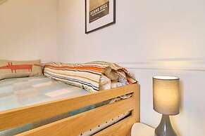 Host Stay Sparrows Nest